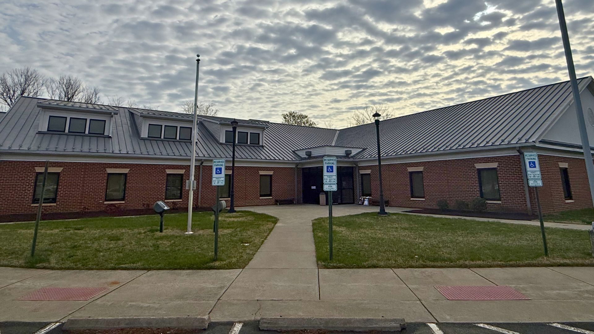 Executive Center Pkwy